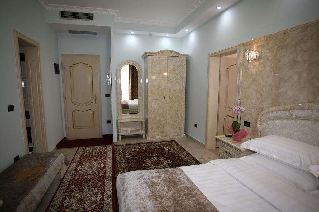 Boutique Tirana