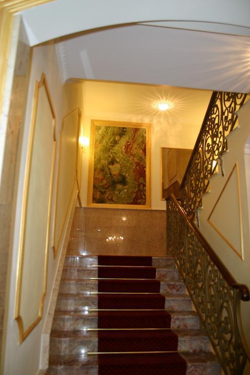 Boutique Tirana